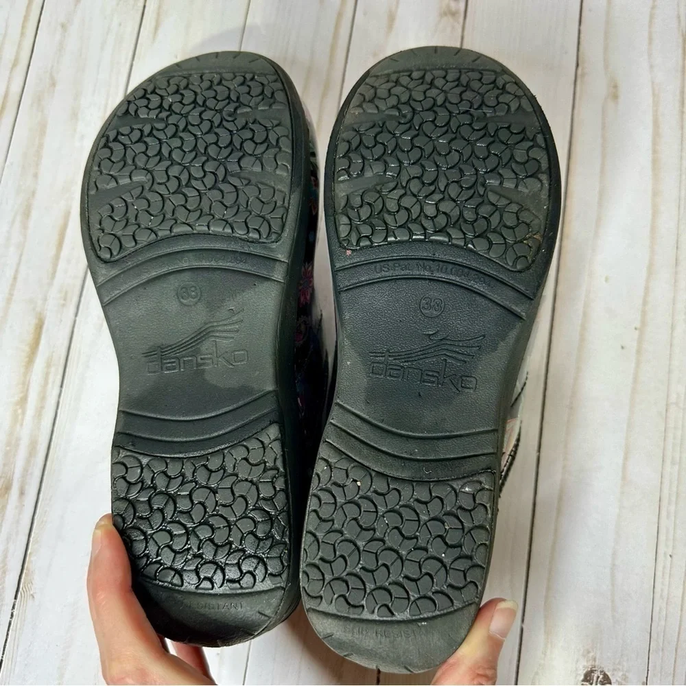 Dansko XP 2.0 Paisley Floral Patent - Picture 11 of 14